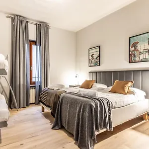 Apartment Flatinrome Trastevere Complex, Rom
